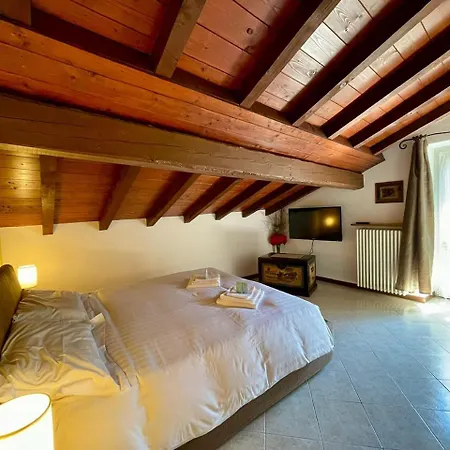 Casa Girasole By Gottschalk Mandello del Lario